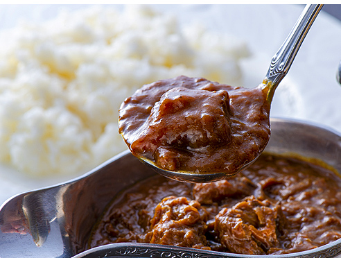 3位「白菊特製オニオンカレー」